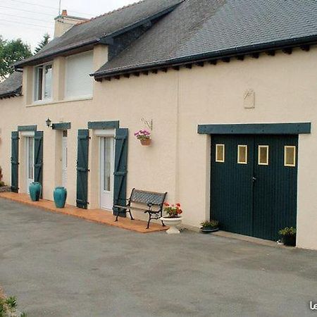 Chambres D'Hotes Regine La Gouesnière Exteriör bild